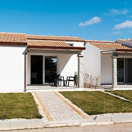 6 Tatil Evi La Caletta